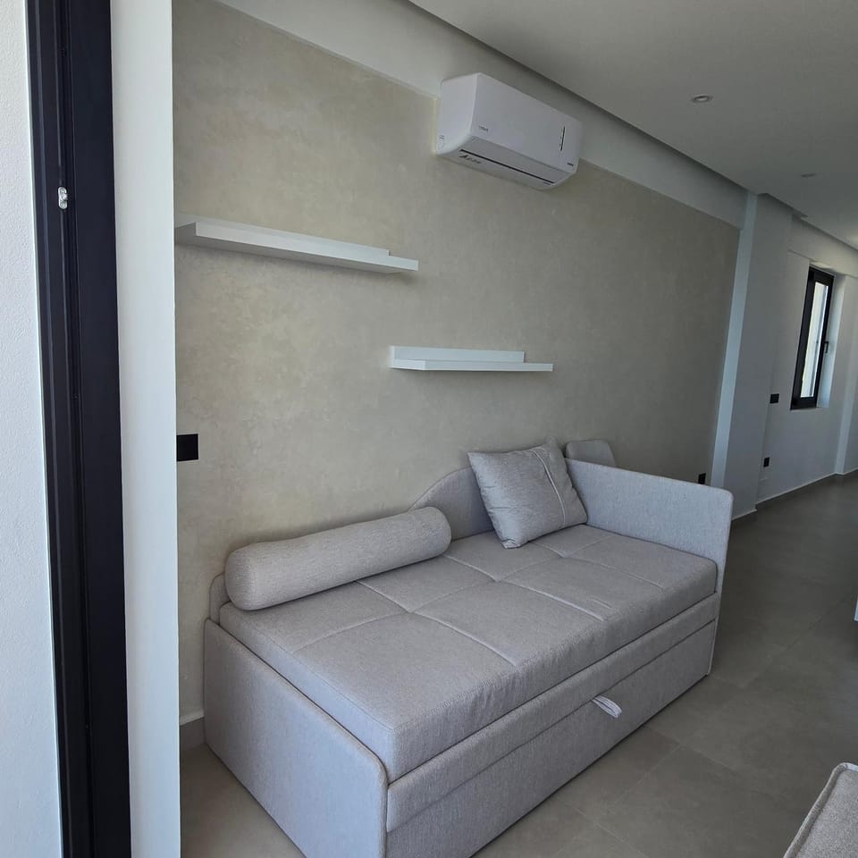 Seating area, air conditioner