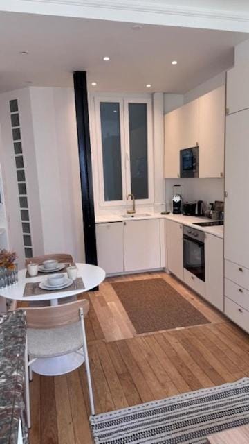 Stylish Apartment with Canal Saint-Martin view Apartment in Paris