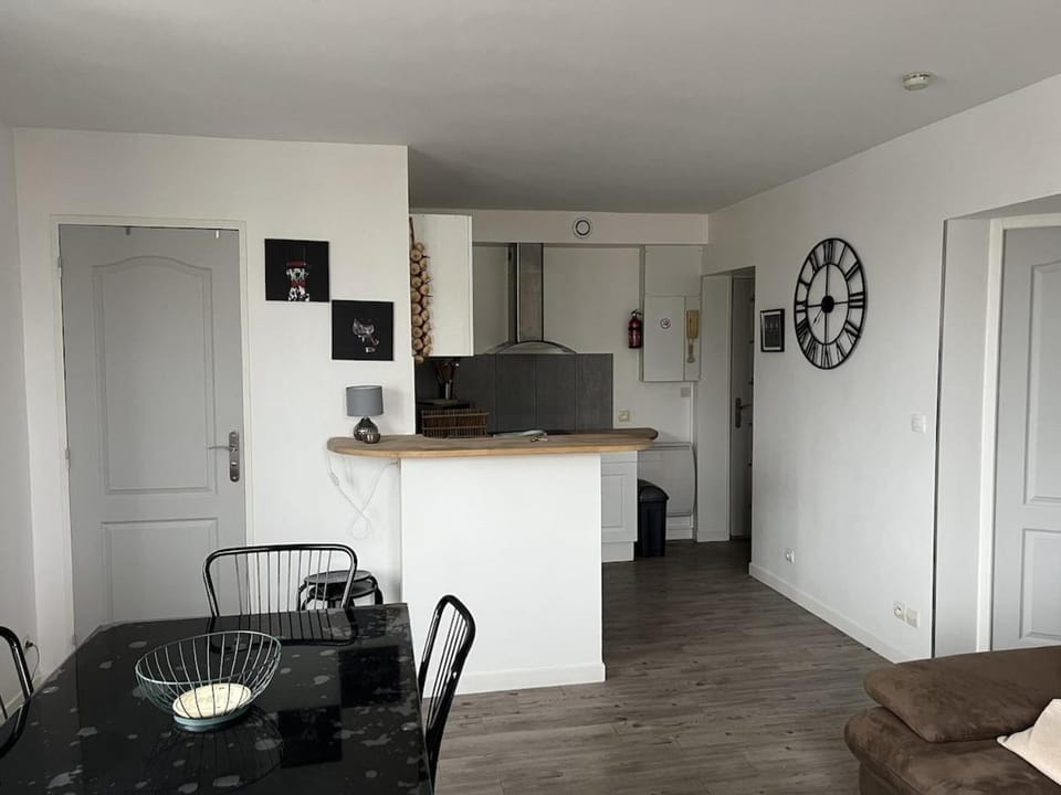 Appartement proche circuit 24h - Le Mans Geneslay Apartment in Le Mans