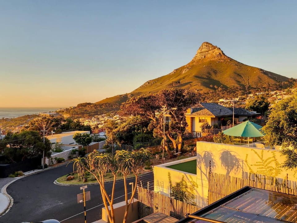 Camps Bay Luxury Family Villa with Ocean Views House in Camps Bay