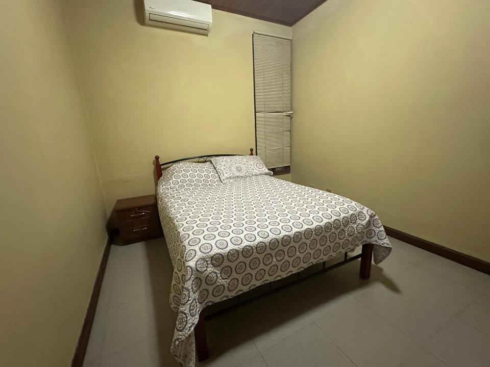 Full house, 2 Bedroom & kitchen Apartment in Bocas del Toro Province
