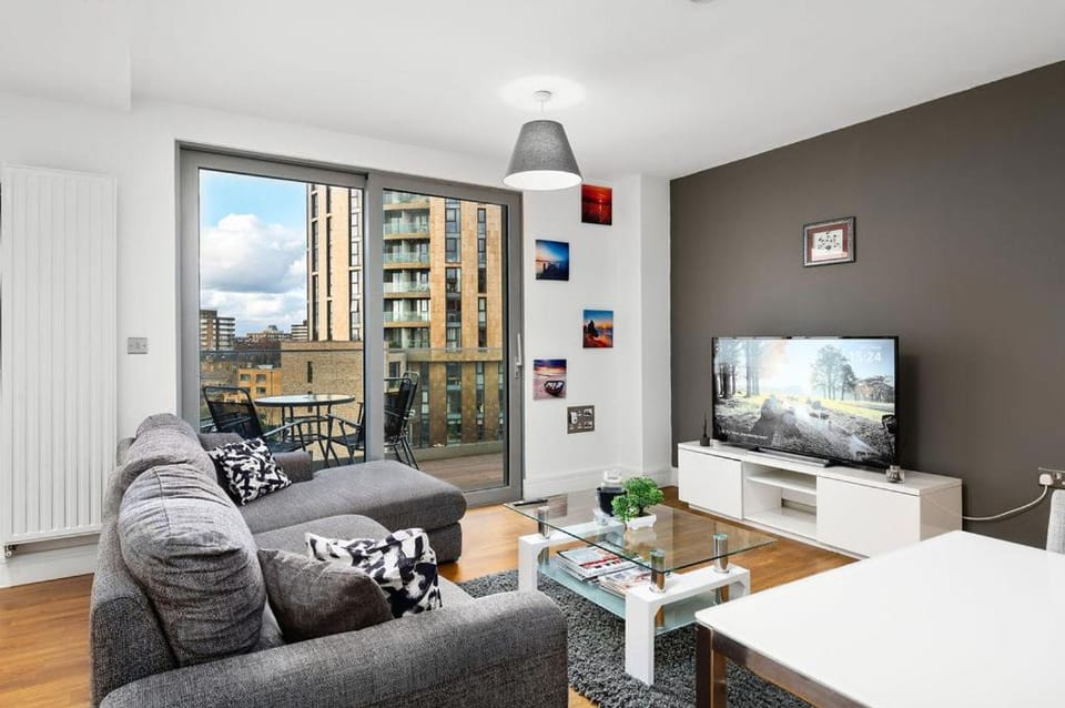 Modern 2BR Flat Near Dalston & Shoreditch Apartment in London Borough of Hackney