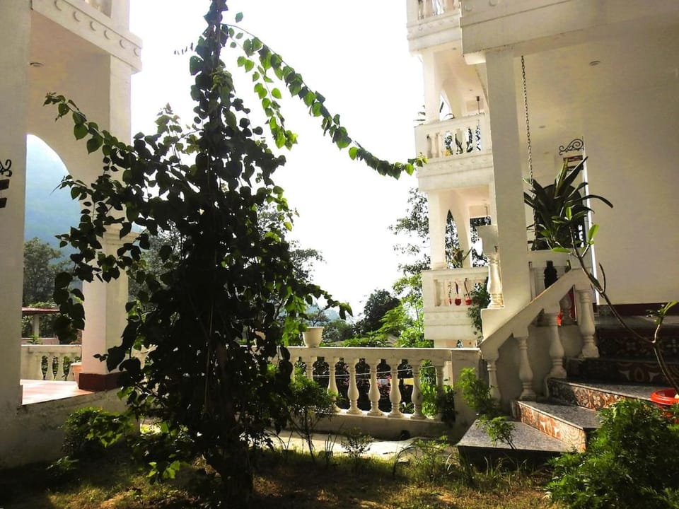 Property building, Garden view