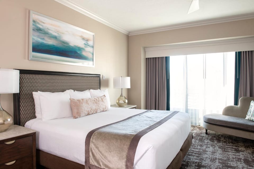 Wyndham Harbour Lights Studio Apartment House in Gaslamp Quarter