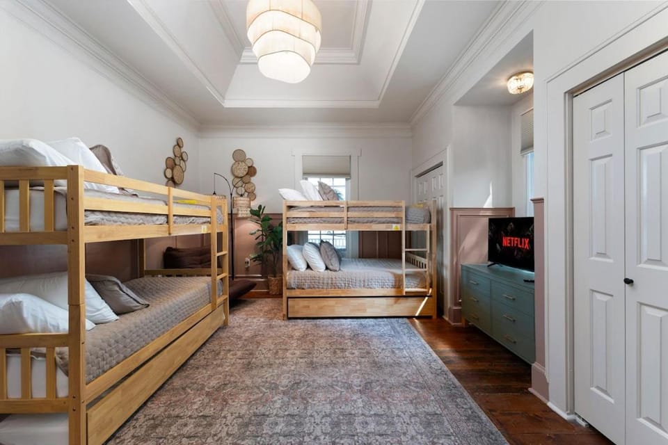 Bed, Bedroom, bunk bed