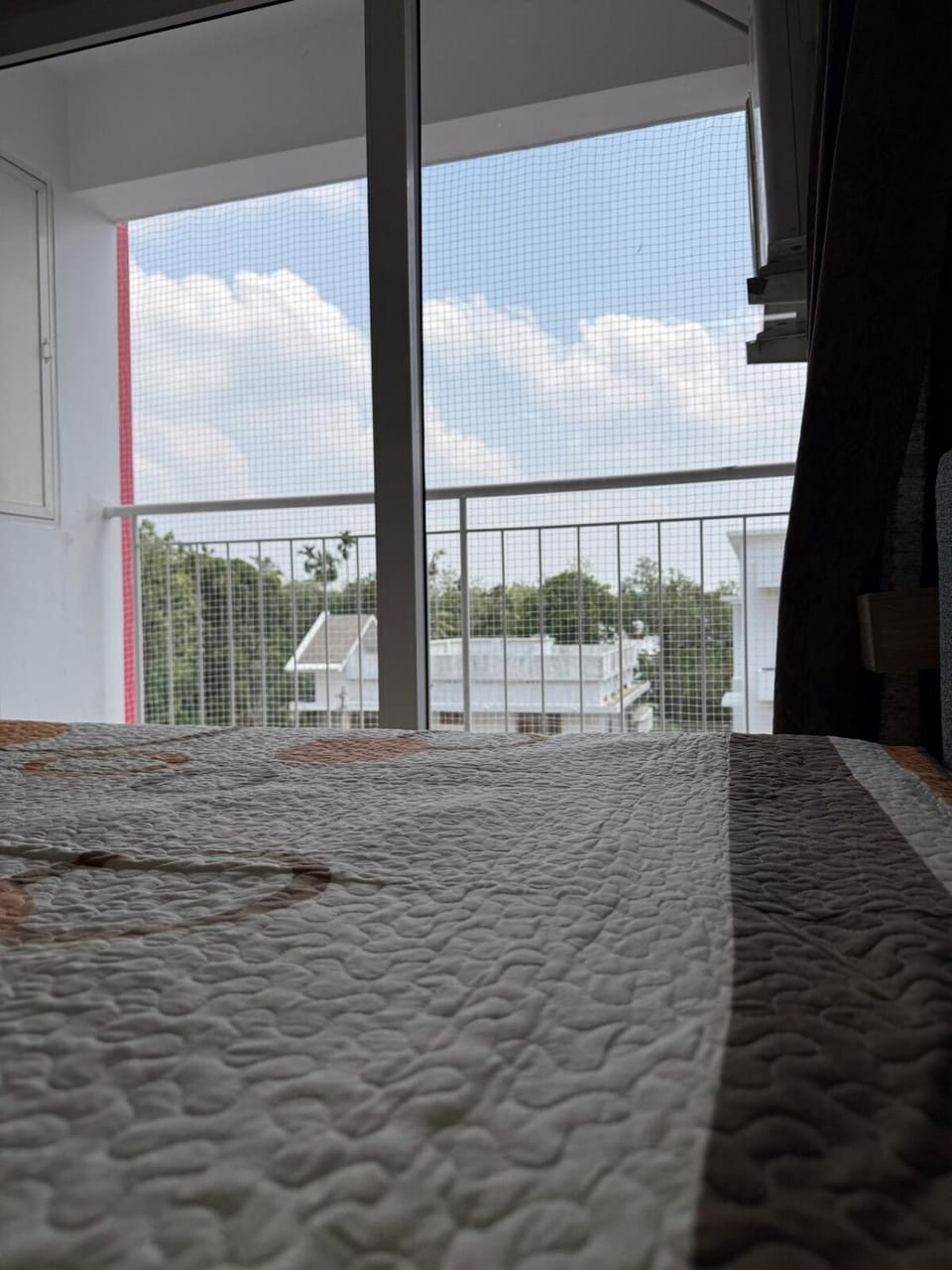 1BHK Flat 5 mint Away from CIAL with Pool Facility Apartment in Kochi