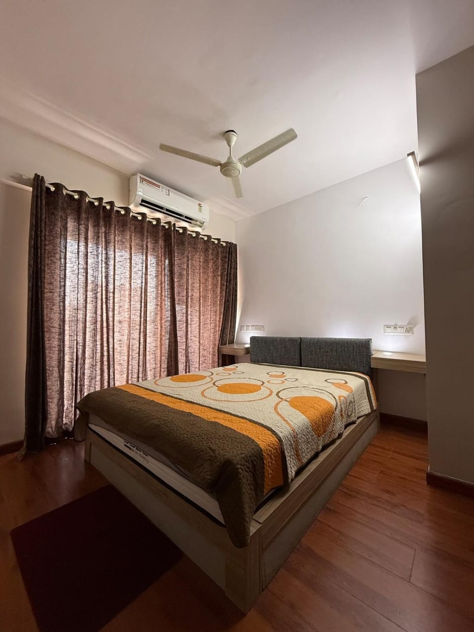 1BHK Flat 5 mint Away from CIAL with Pool Facility Apartment in Kochi