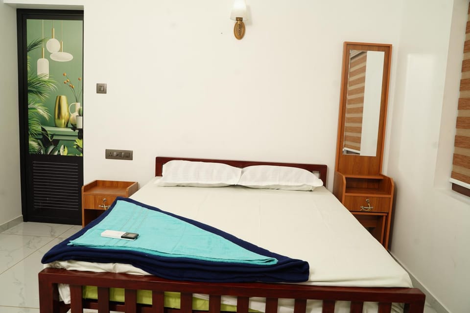 Twilight Stays Cherai Beach Bed and Breakfast in Vypin