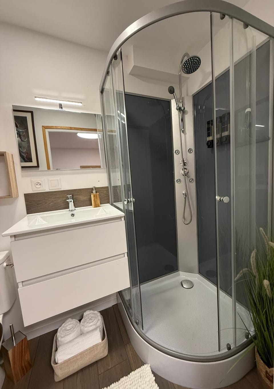 Shower, Bathroom