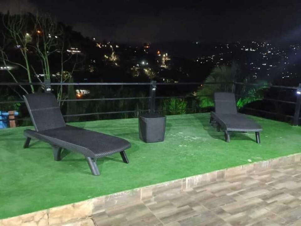 Patio, Night