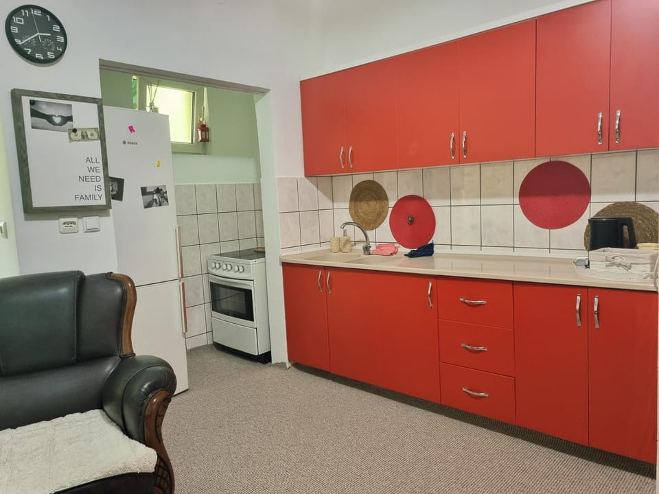 Kitchen or kitchenette, kitchen