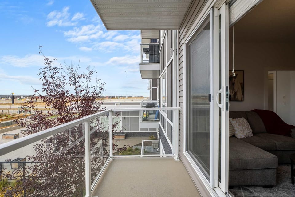 The Cornerstone 2BD 2BA Retreat Pet Friendly Apartment in Calgary