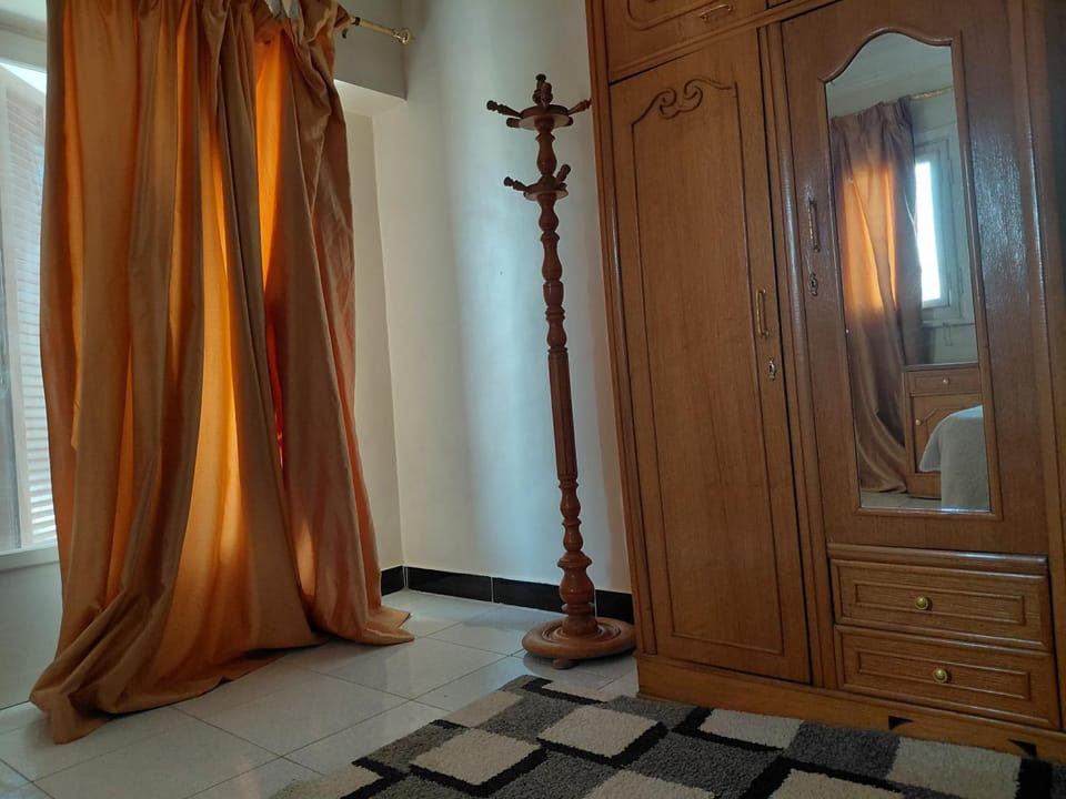 Single Room, close to 233 st and Victoria Square Apartment in Cairo Governorate