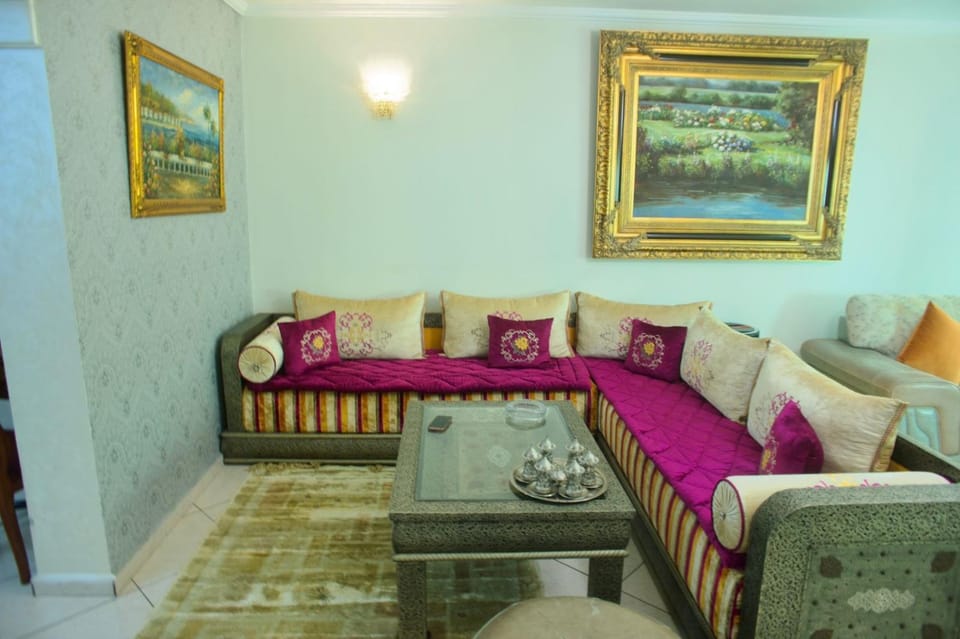 Appartement Moderne à 2 Minutes de la Plage Apartment in Tangier