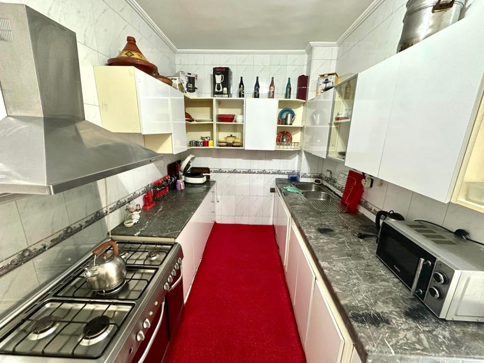 Appartement Moderne à 2 Minutes de la Plage Apartment in Tangier