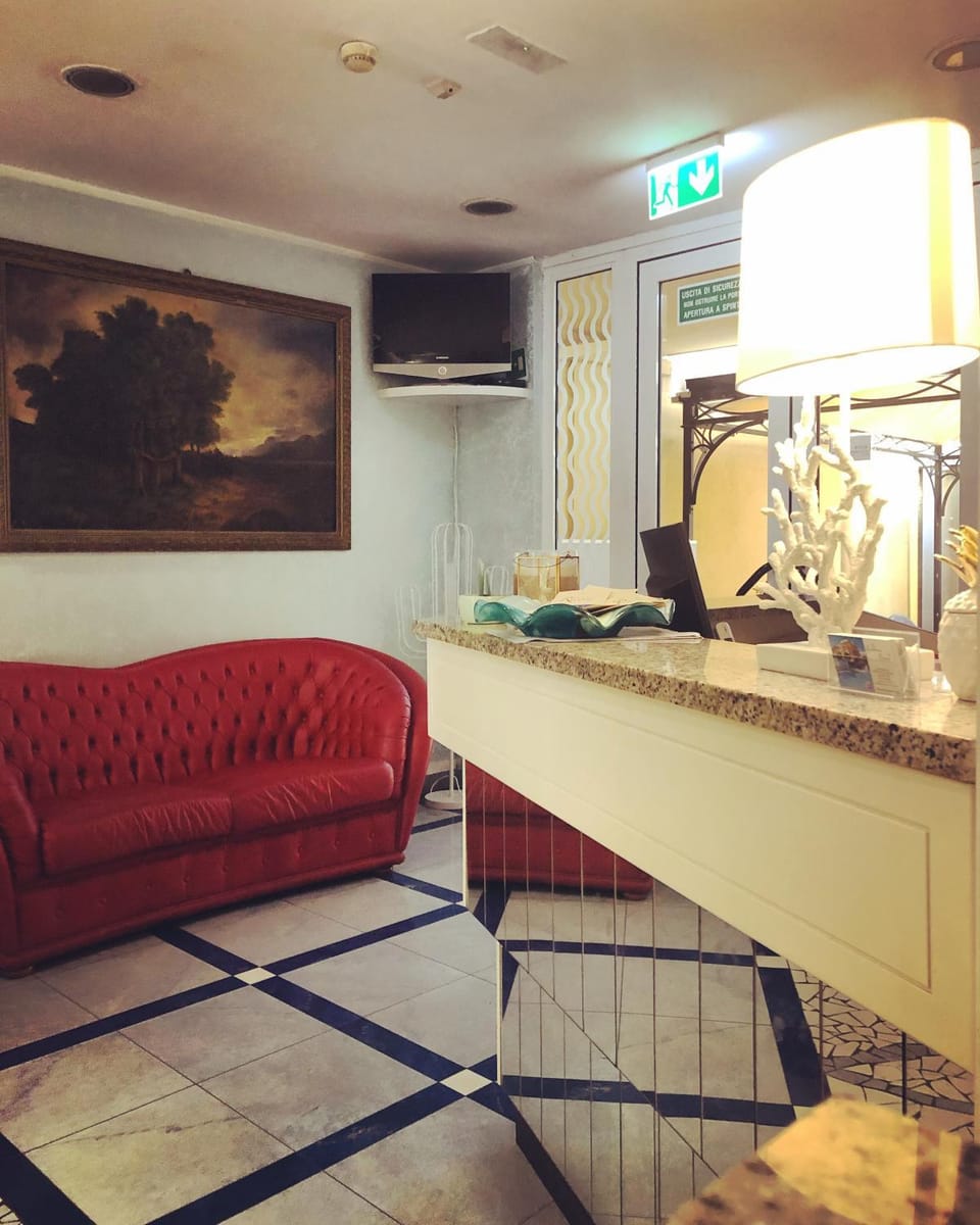 Lobby or reception, Lounge or bar