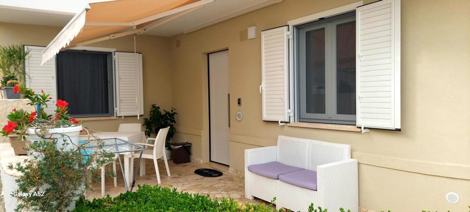 Patio, Facade/entrance, Dining area