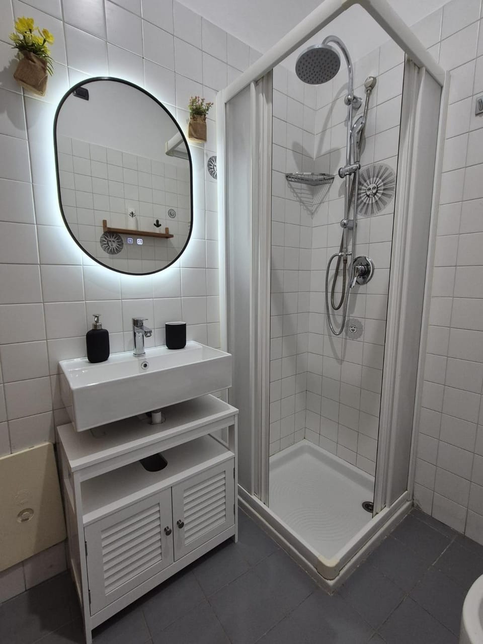 Shower, Bathroom