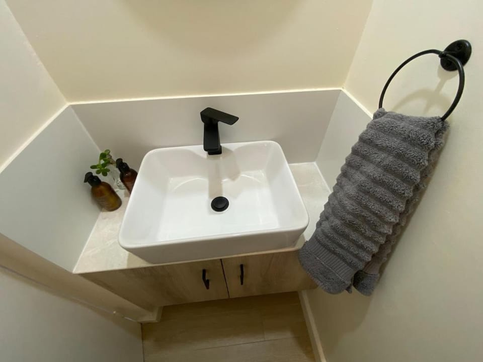 103 Nedeburg Apartment in Sea Point