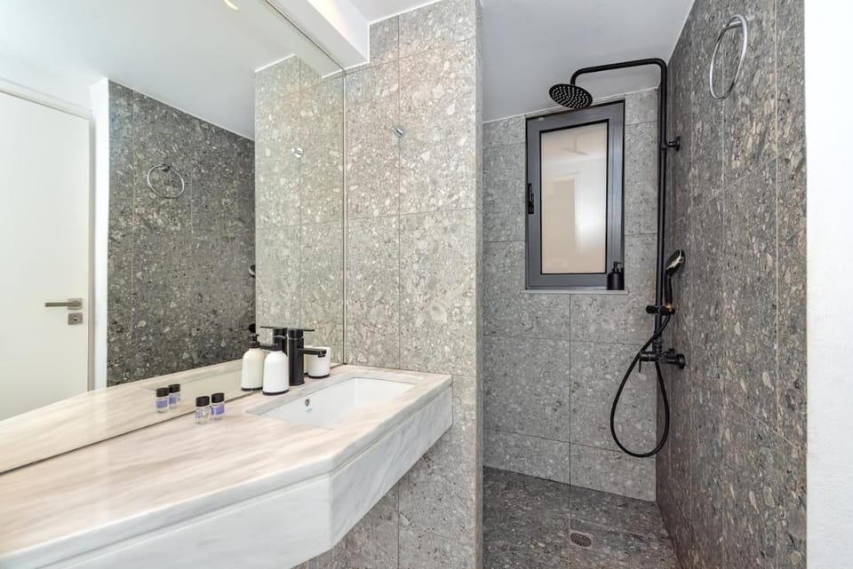 Cozy central garden flat Apartment in Chania