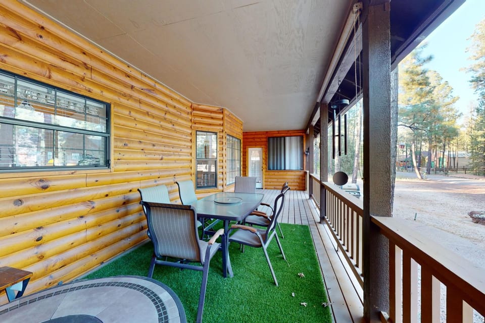 Osprey Cabin Cabin in Pinetop-Lakeside