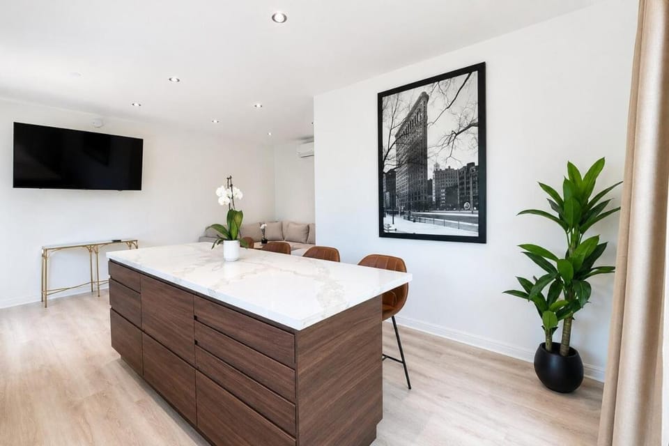 Silver Lake Retreat 3 Beds Views Outdoor Living Villa in Echo Park