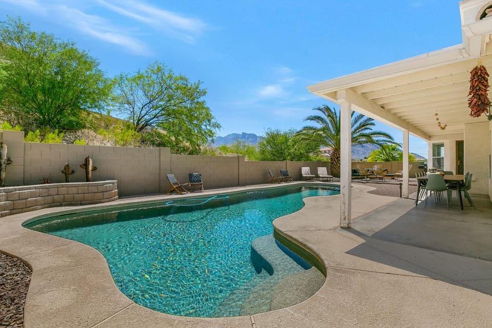 Copper Spring Retreat House in Tortolita