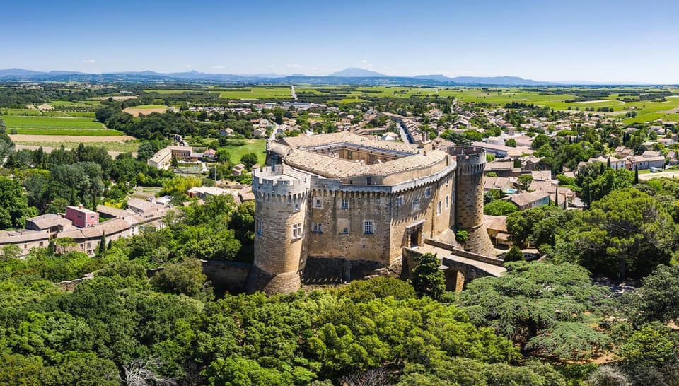 Nearby landmark, Day, Natural landscape, Bird's eye view, City view