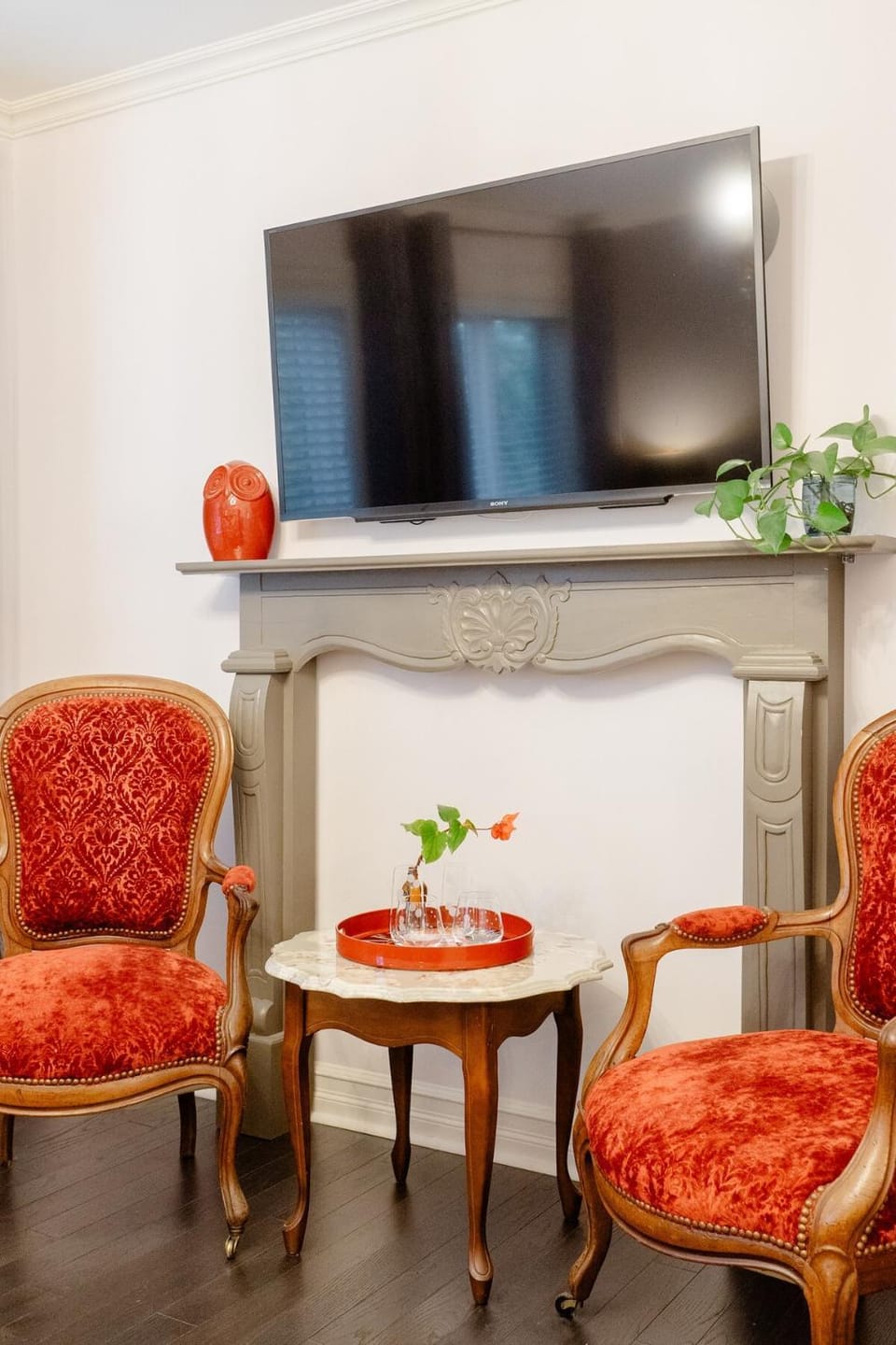 TV and multimedia, Seating area