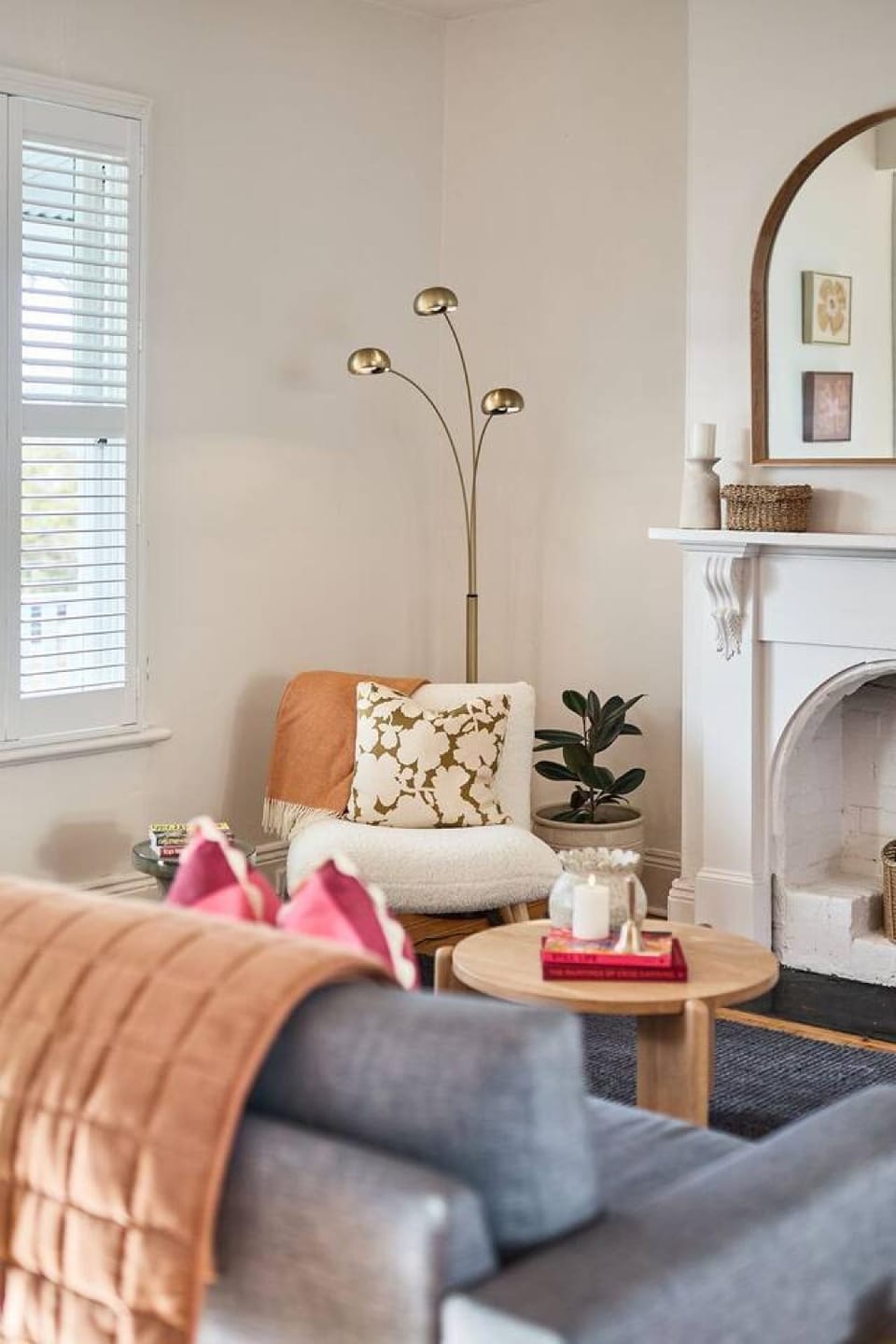 Stylish, Central and Spacious with Parking Included House in Launceston