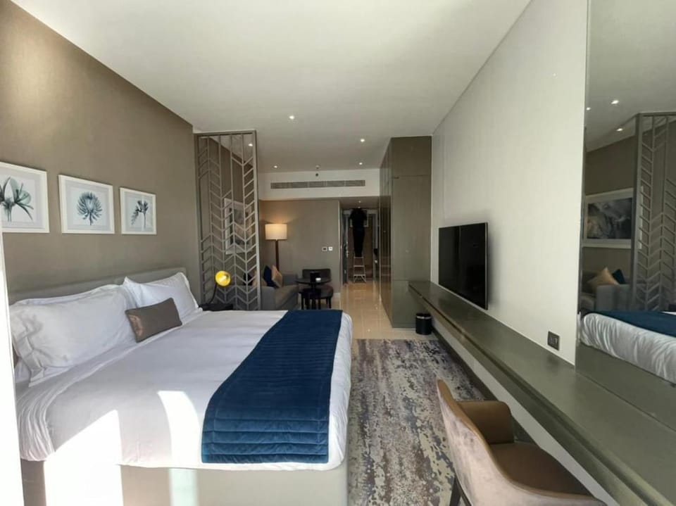 Damac Maison Amazing Studio with Canal View Apartment in Dubai