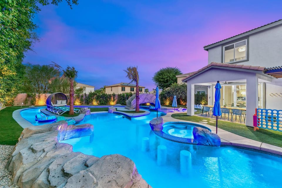 Lazy River, Waterslides, Pickleball, Mini Golf House in La Quinta