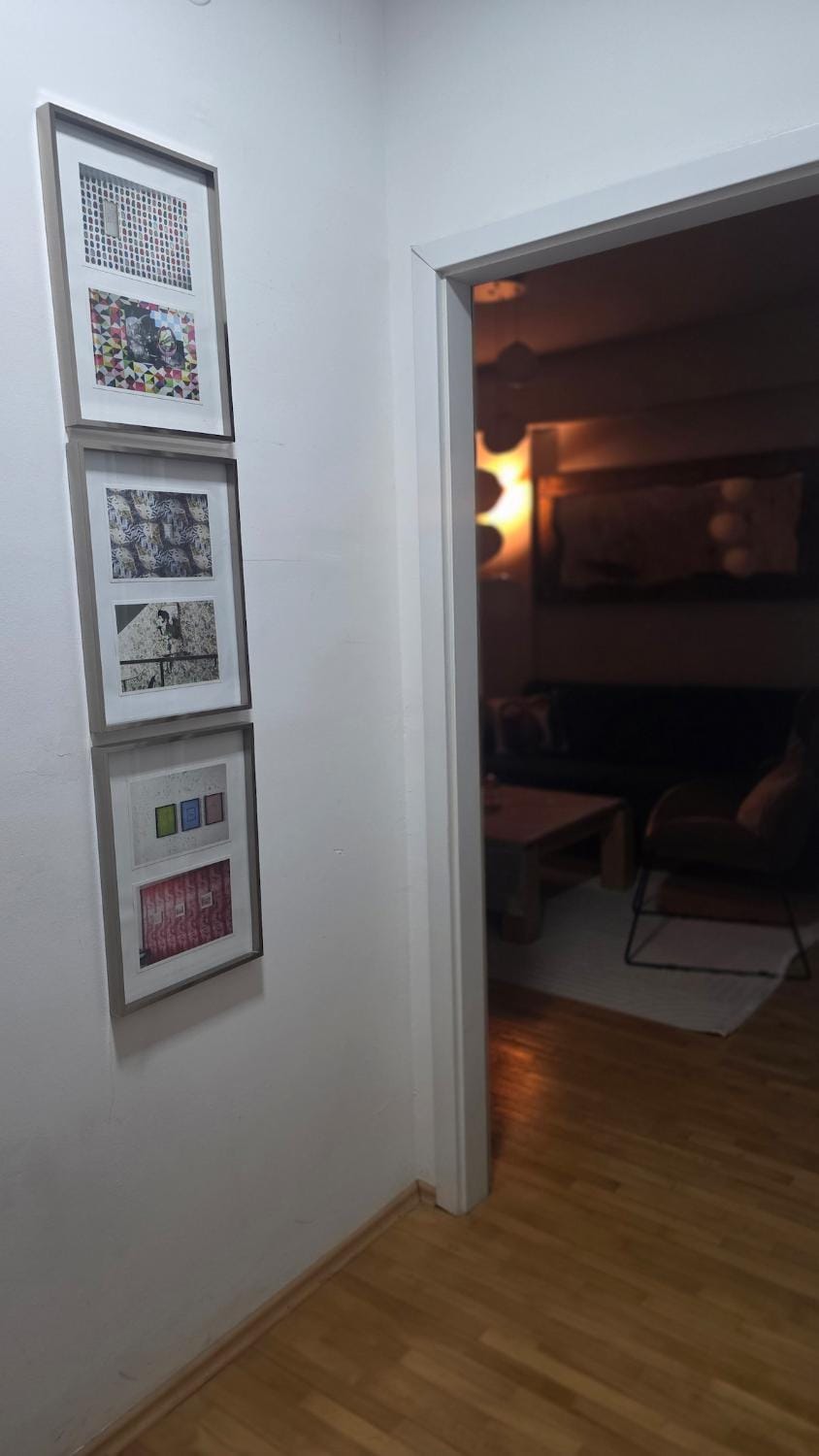 Central 92m upscale home with an office, piano & yoga space Apartment in Skopje