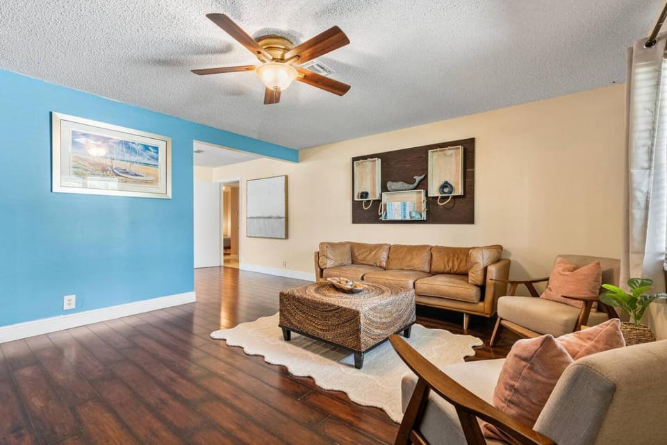 Oasis Spa House | Pool | Sauna | 4Bd | Hot Tub House in Boynton Beach
