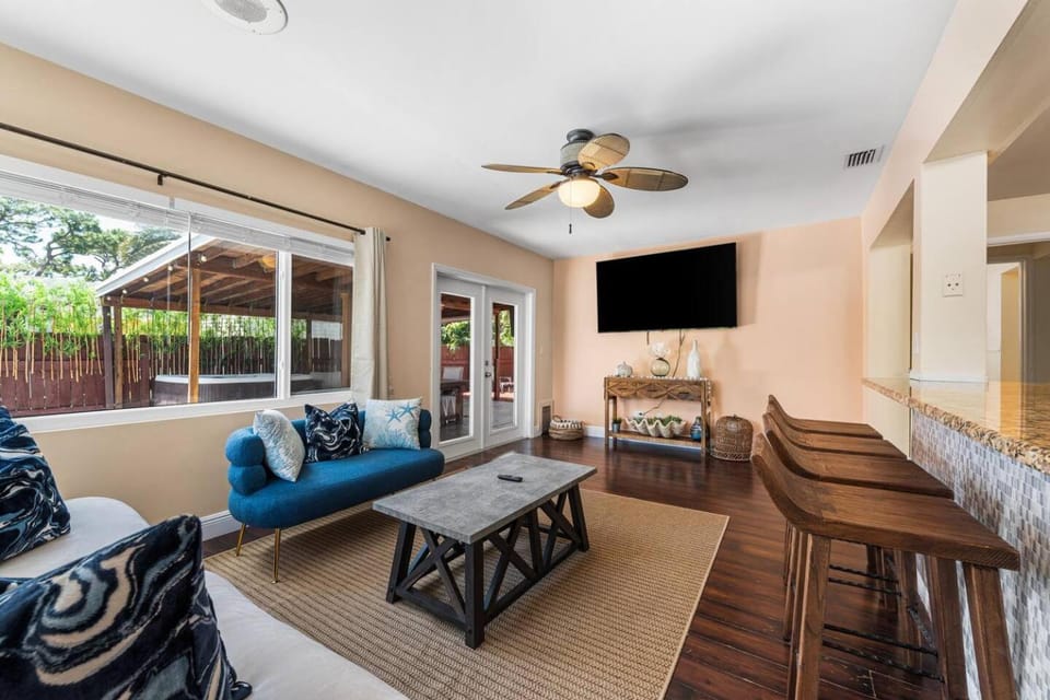 Oasis Spa House | Pool | Sauna | 4Bd | Hot Tub House in Boynton Beach