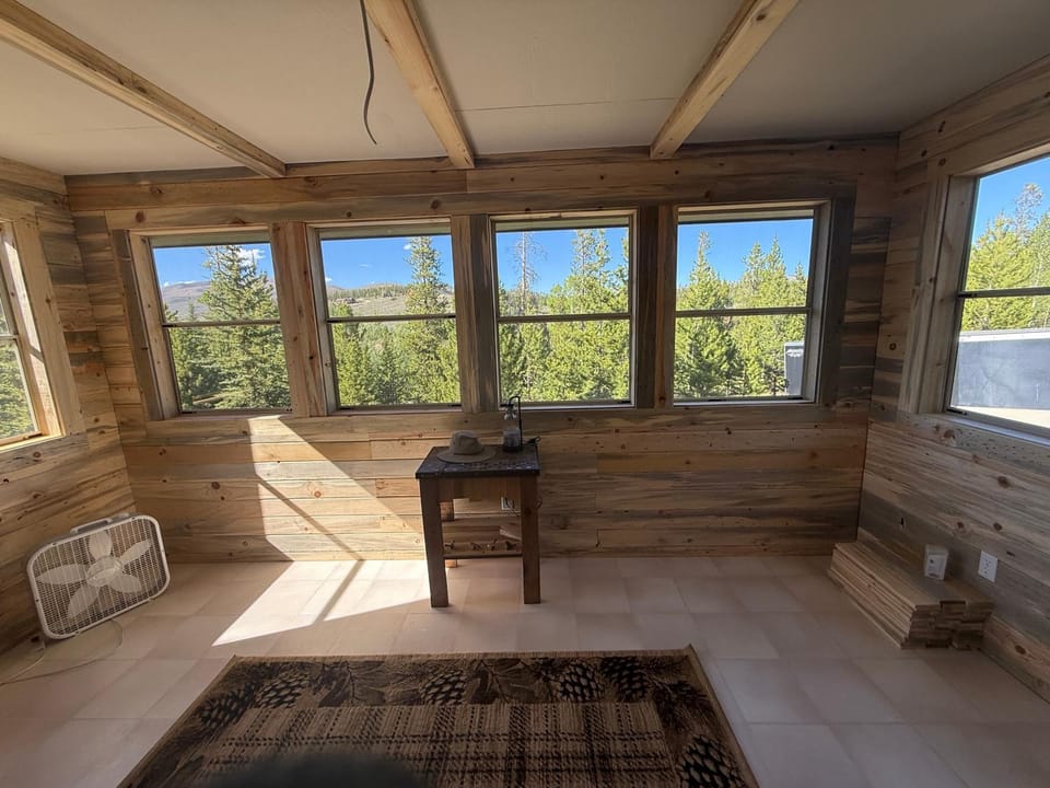 A Little Bit of Heaven House in Rocky Mountain National Park
