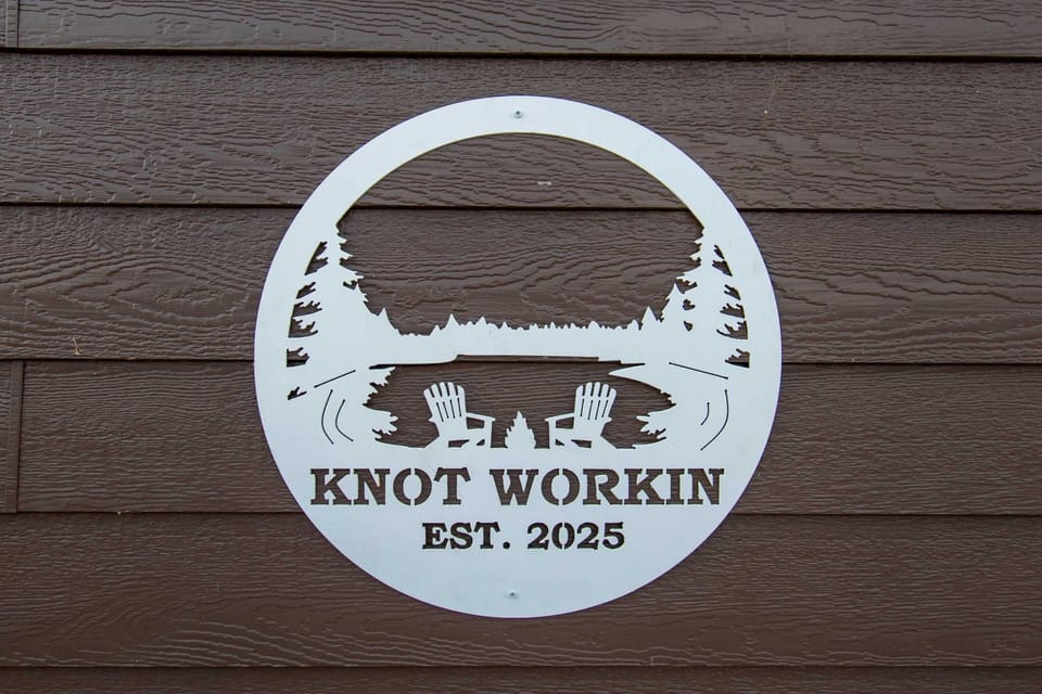 Knot Workin - Floating House on Lake Cumberland House in Lake Cumberland