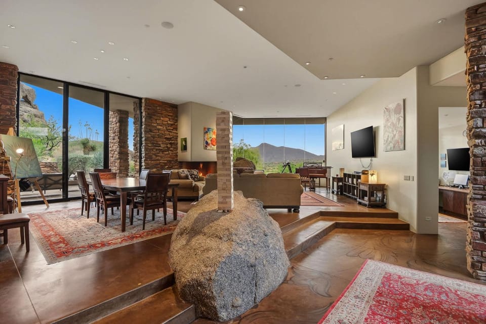 Scottsdale family 4BR Oasis with Pool and Modern Living House in Pinnacle Peak