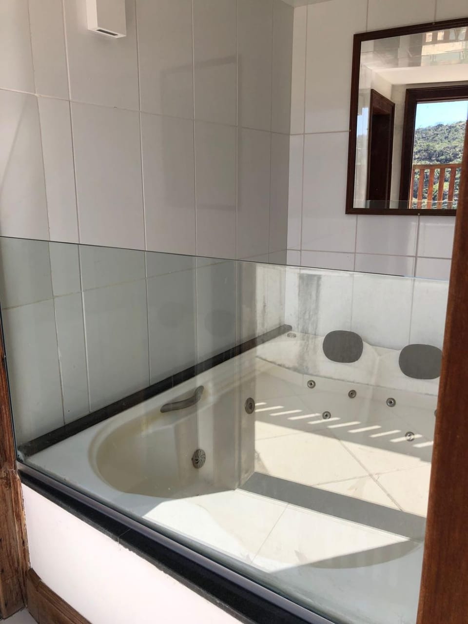 Hot Tub, Bath