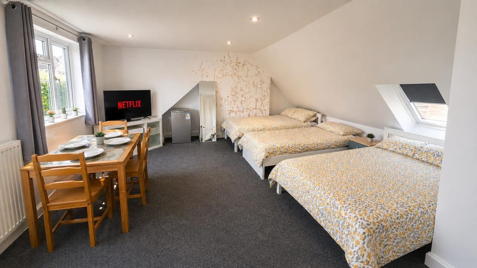 ValueStays Self Contained Studio Windsor Legoland Apartment in Windsor