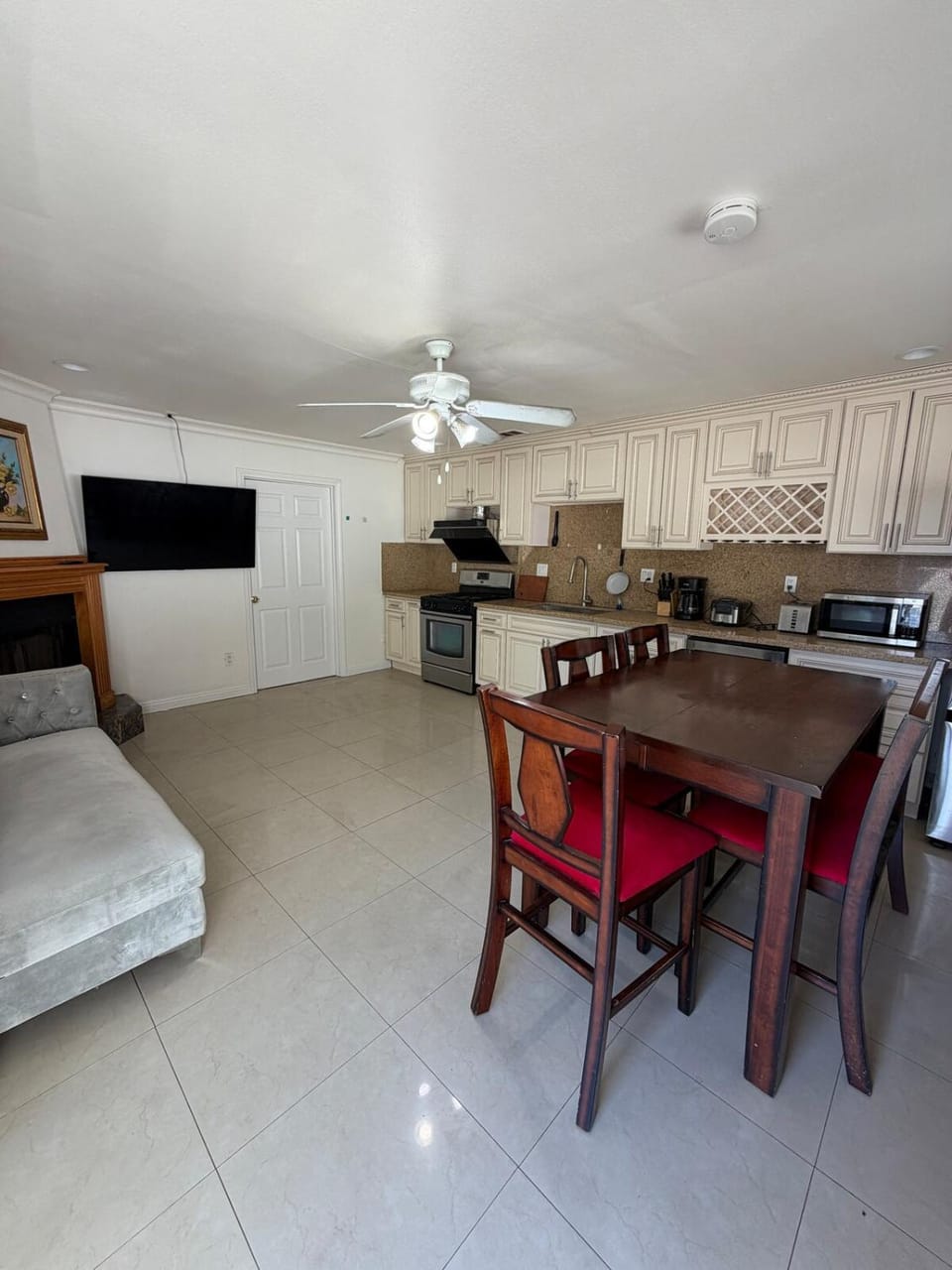 Cozy 1 Bedroom Prefect Home in East Los Angeles House in Hacienda Heights