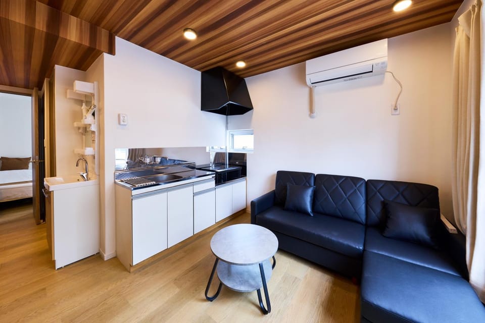 Kitchen or kitchenette, Living room
