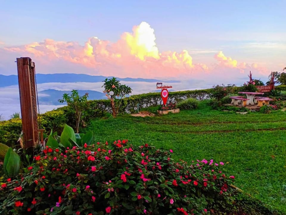 Banphakphuchifah Resort Bed and Breakfast in Thailand
