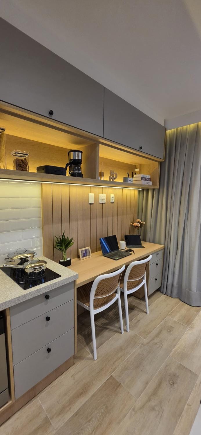 Kitchen or kitchenette, Dining area, stove