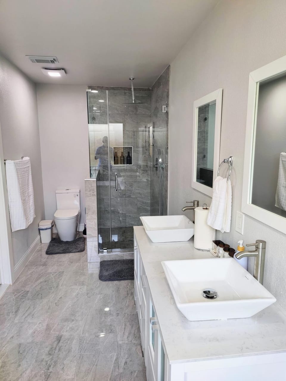 Shower, Toilet, Bathroom