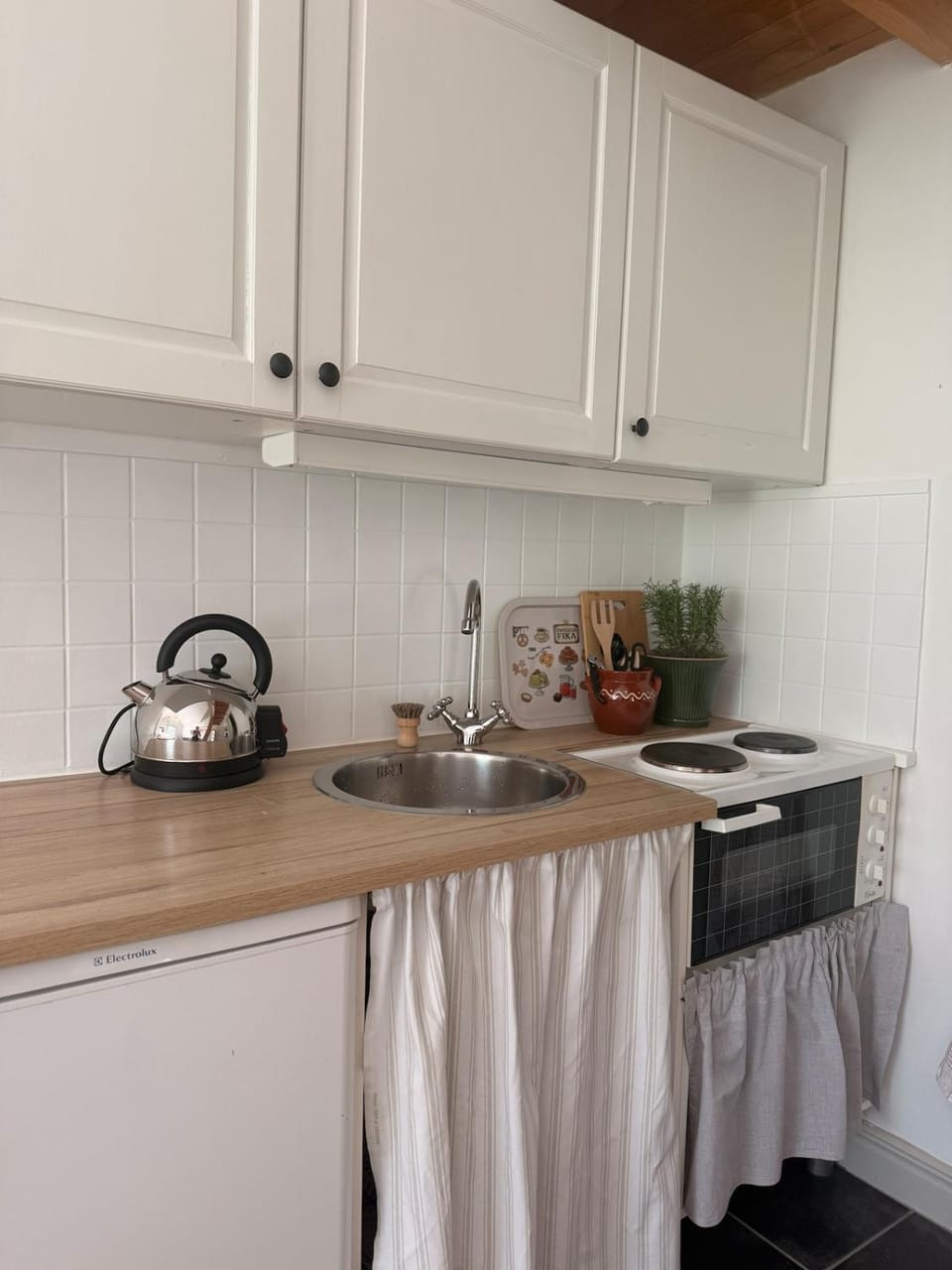 Apartment in a rural location, breakfast included! Apartment in Västra Götaland County