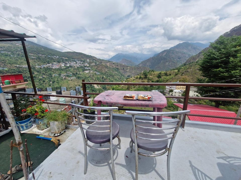 SkyPeak Retreat home stay Vacation rental in Uttarakhand