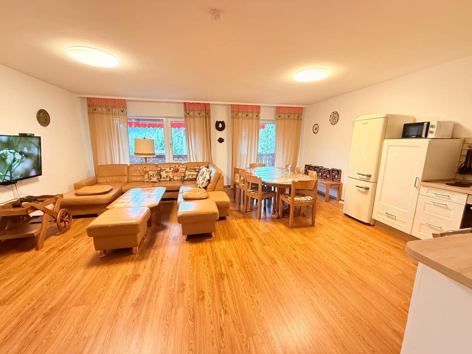 Kitchen or kitchenette, Living room, Dining area