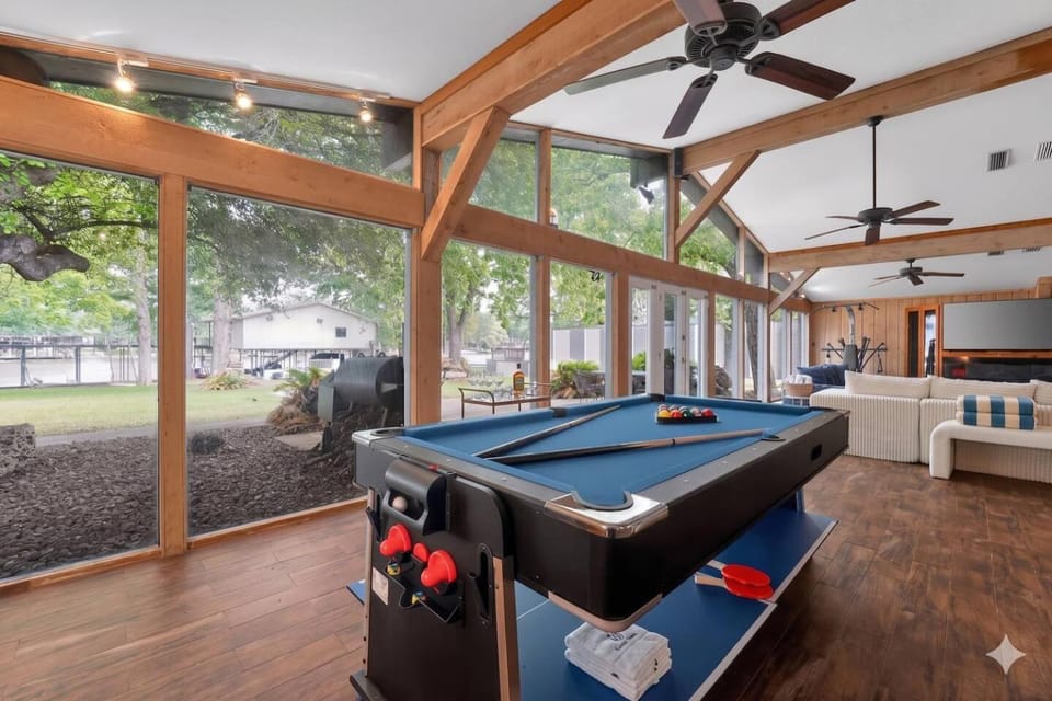 Billiard, Game Room, Living room