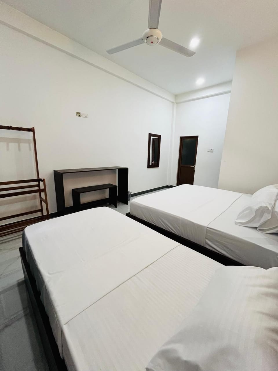 Dave Residence Bed and Breakfast in Sri Lanka